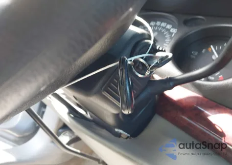 2005 Buick Lesabre Limited z USA, uszkodzony, nr VIN 1G4HR54K75U225433